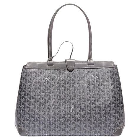 goyard bellechasse pm grey